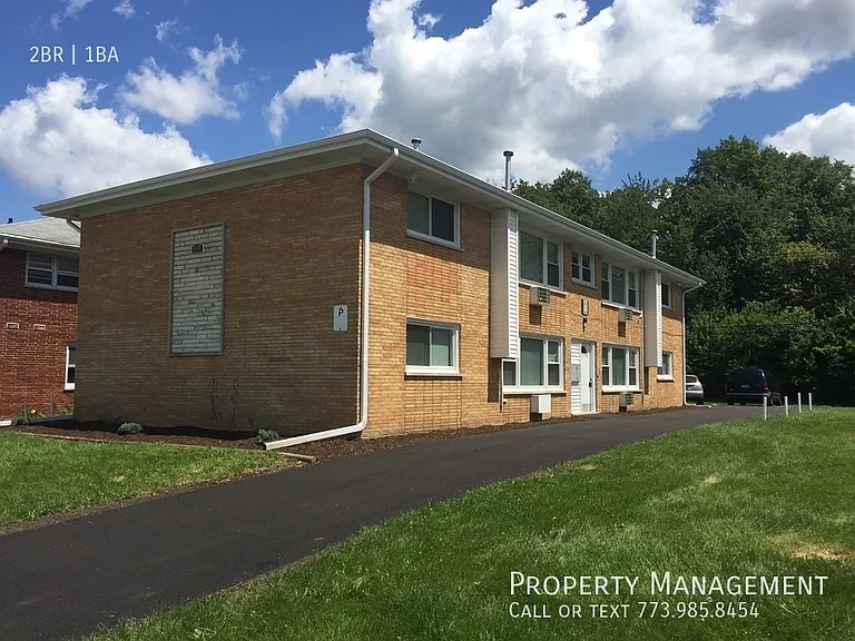 918 Parkwood Dr #1W — Photo 3