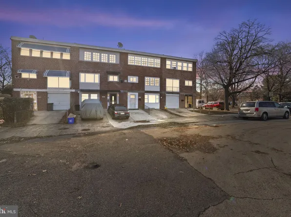 6840 Finch Pl, Philadelphia, PA 19142