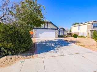2631 Regal Ct, Lancaster, CA 93535