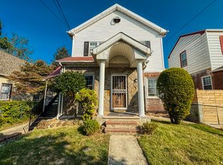 204-11 33rd Ave #1, Bayside, NY 11361