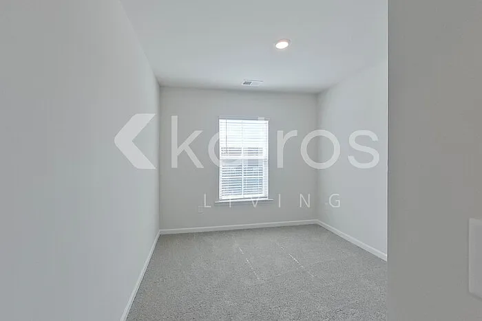 2407 Banyon Cir — Photo 13