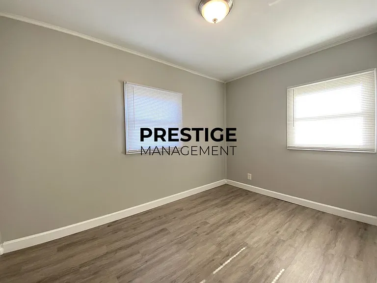 4053 Polk St — Photo 7