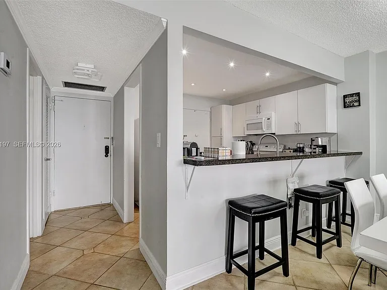 3725 S Ocean Dr #812 — Photo 3