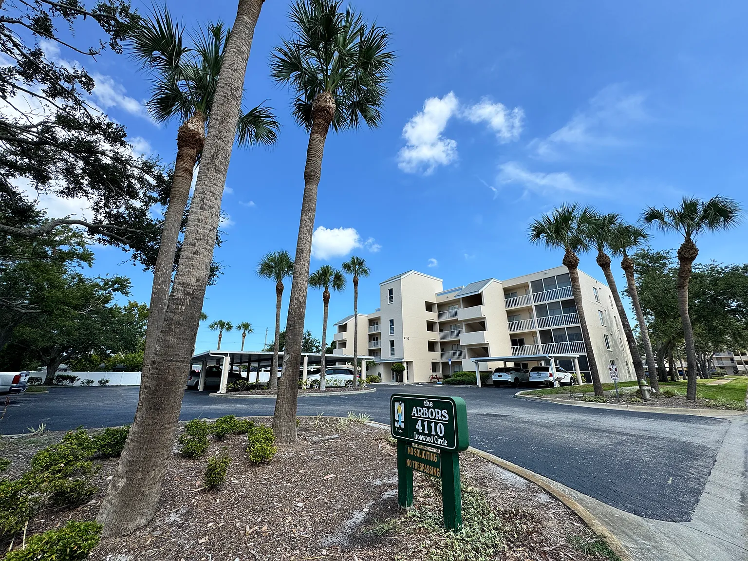 2 bed, 1152 sqft, $1,800 — Photo 1