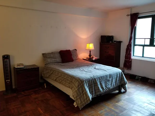 1505 Metropolitan Ave, Bronx, NY 10462