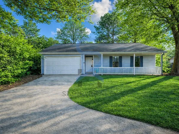 5694 Phillips Dr, Morrow, GA 30260