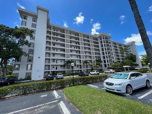 1st image of 3200 N Palm Aire Dr APT 706