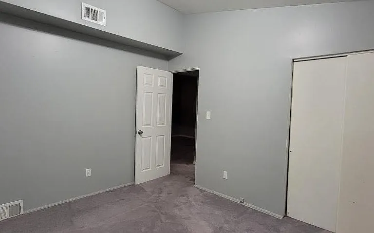 1162 Jason Ave — Photo 6