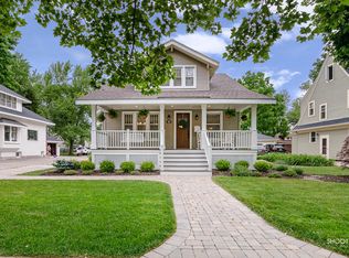 27 E Central Ave, Zeeland, MI 49464