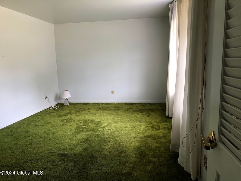 5th image of 2325 Oakland Avenue