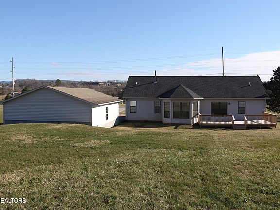 2nd image of 1240 S Old Sevierville Pike