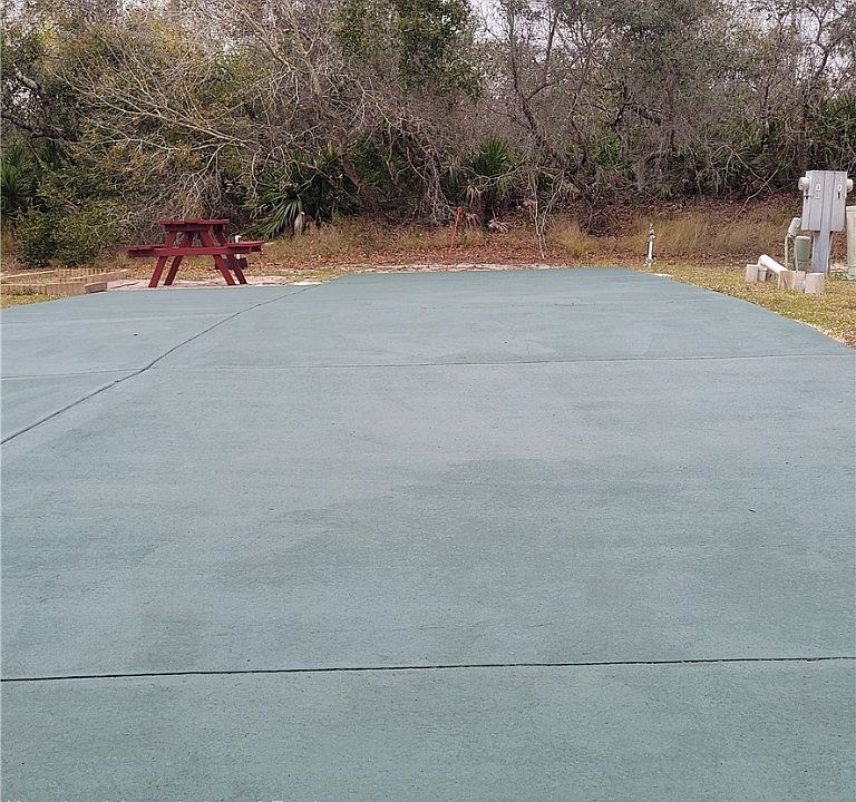 1st image of 303 Shoreline Dr