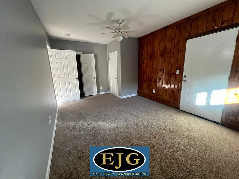 11 Ashuelot Main St #5 — Photo 16