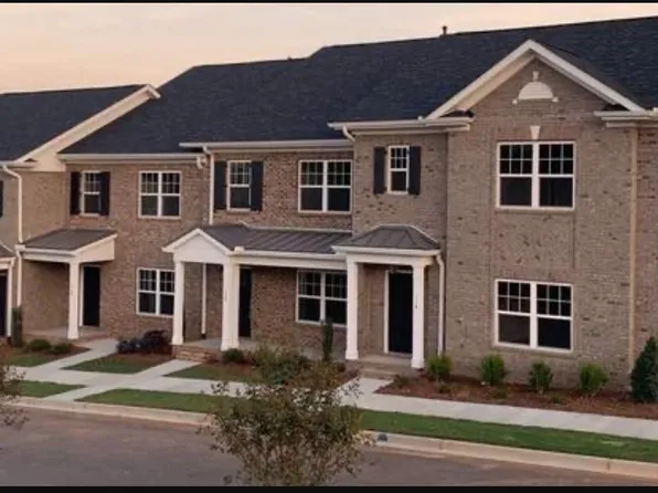 18 Peckham St, Greenville, SC 29607