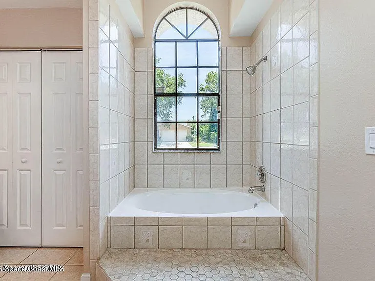 1040 Big Horn Cir NW — Photo 10