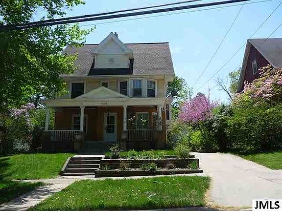 2nd image of 501 W Washington Ave