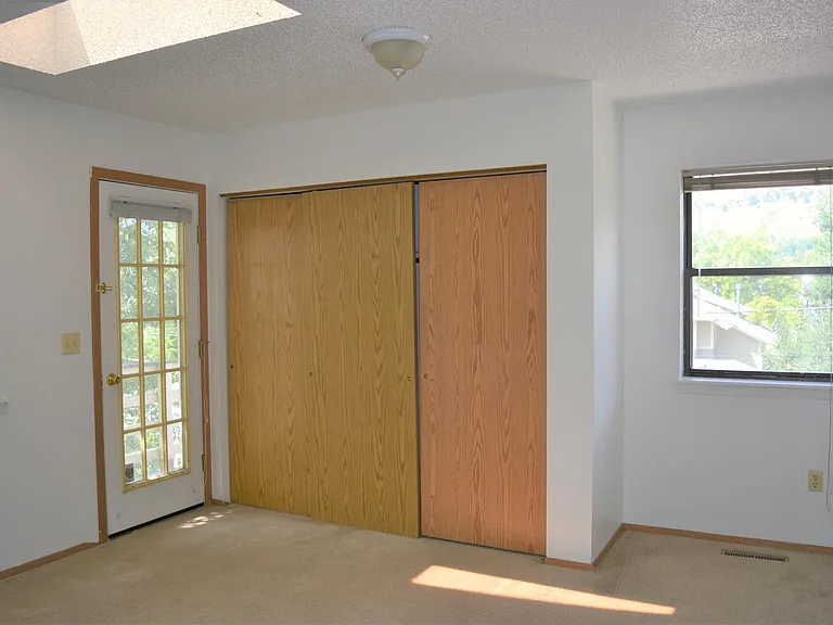 2927 Broadway St #1 — Photo 8