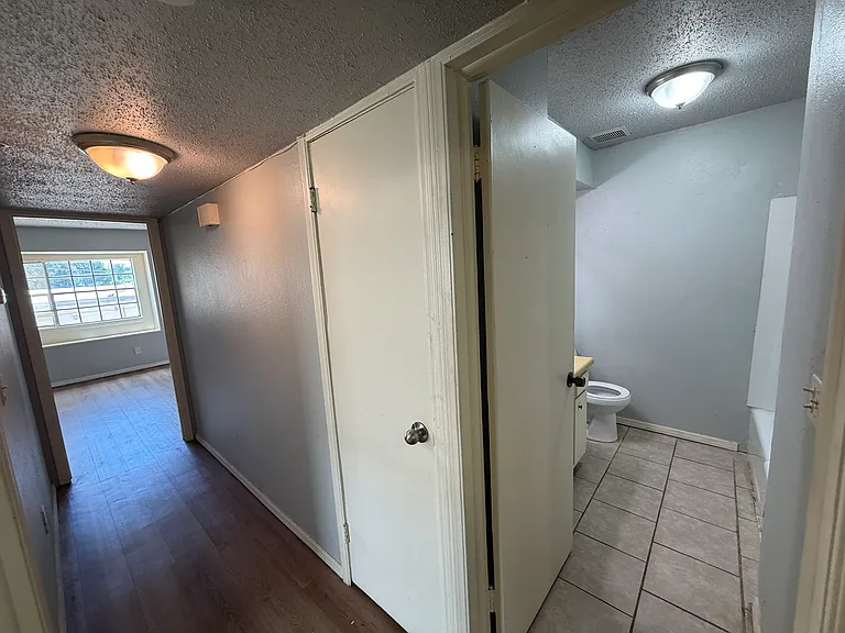 Peartree Apartments — Photo 19