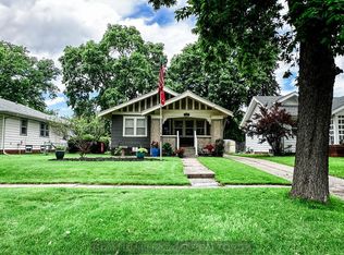 518 W 12th St, Grand Island, NE 68801