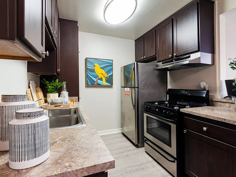 CASA GRANDE APARTMENT HOMES — Photo 18