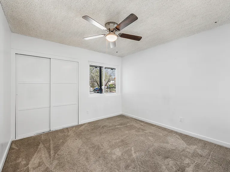 442 Lightcap St — Photo 23