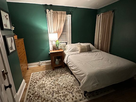 3rd image of 18 Bradley St #2
