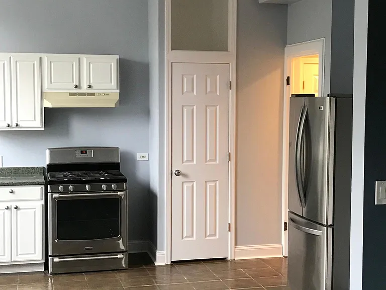 1901 S Racine Ave #3F — Photo 8