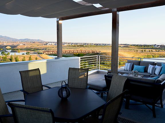 Gorgeous views of the Oquirrh Lake and nearby mountains.