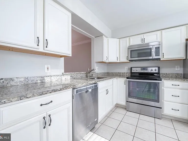 18811 Birdseye Dr — Photo 3