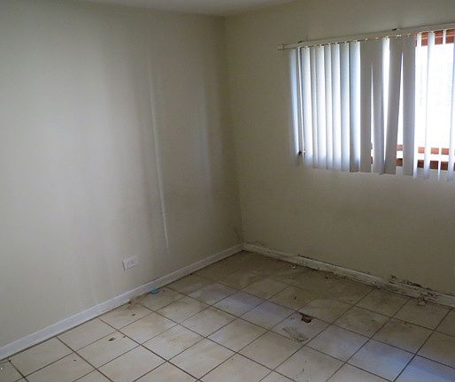 5th image of 1016 S 15th Ave