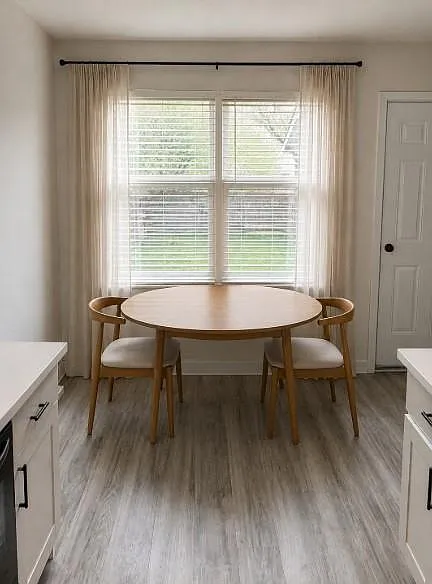 2 bed, 1.0 bath, 1000 sqft, $1,625 — Photo 2