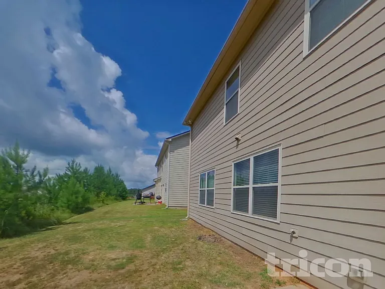 7064 Demeter Dr — Photo 25