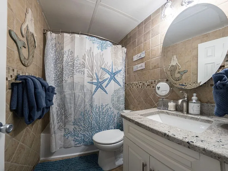 4464 E Riverside Dr — Photo 18