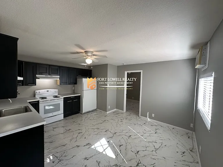 2632-2634 N. 29th Pl - 4 Plex — Photo 6