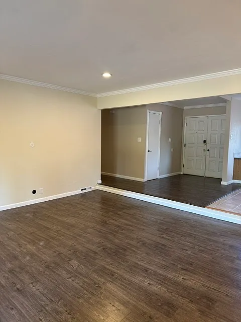 3 bed, 1732 sqft, $3,650 — Photo 3