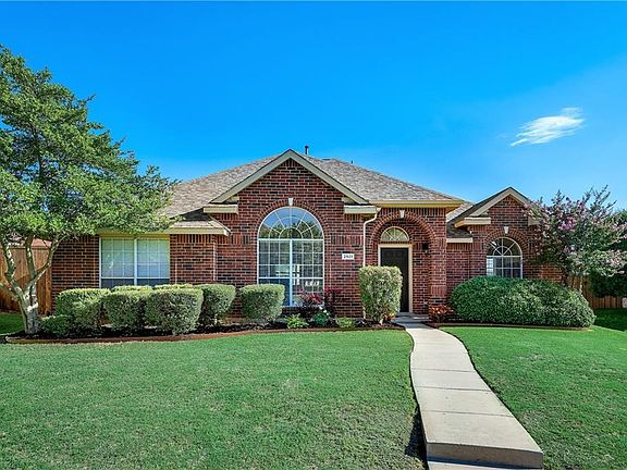 2nd image of 2921 Cheverny Dr