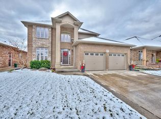 117 Creekside Dr, Welland, ON L3C 0B4