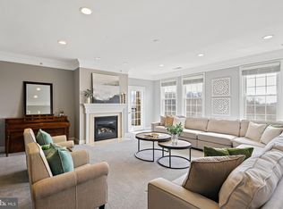701 Fallsgrove Dr APT 406, Rockville, MD 20850