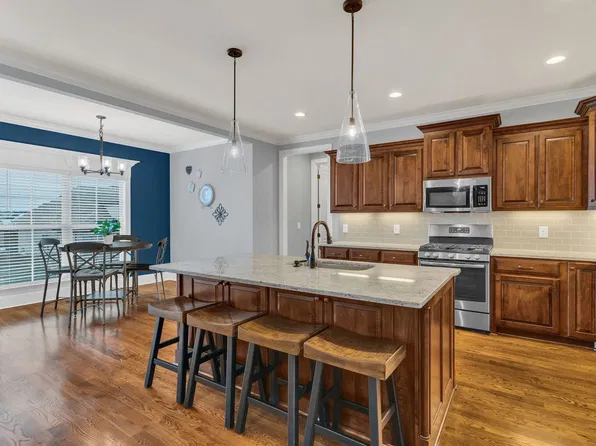 11 Hickory Creek Cir, Mount Juliet, TN 37122
