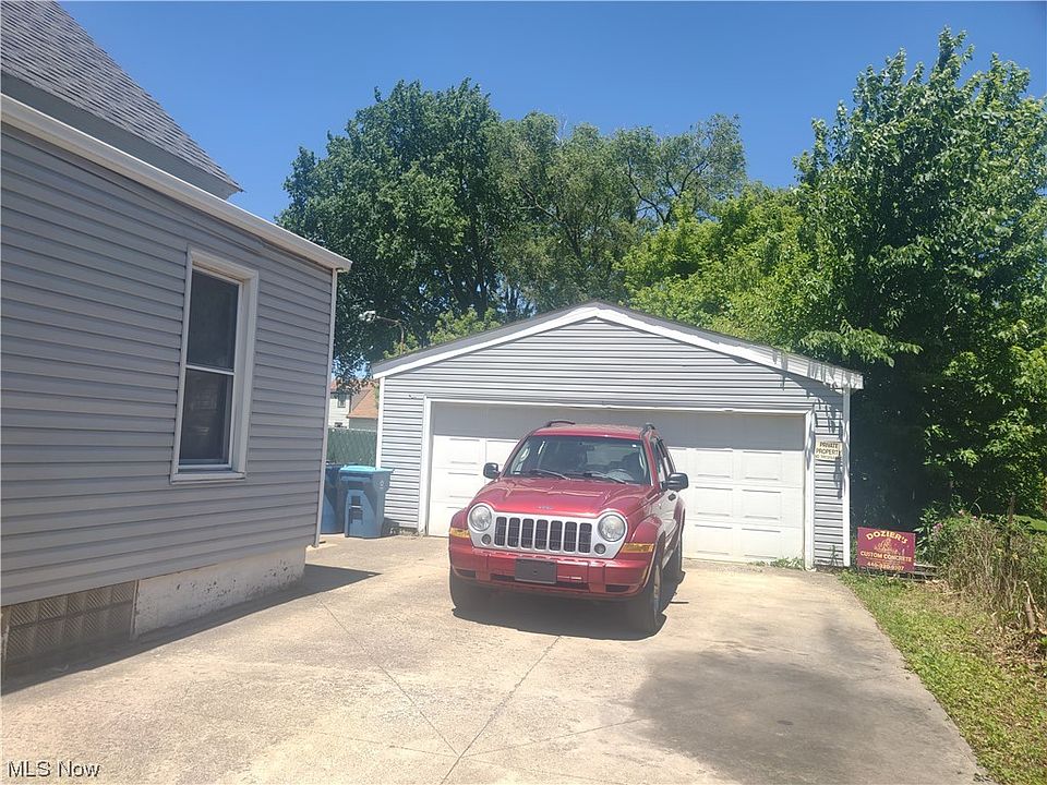 926 W 22nd St, Lorain, OH 44052 MLS 4458635 Zillow