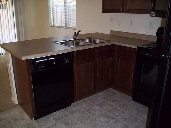 3rd image of 23668 N Desert Agave St