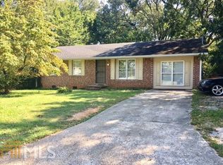 610 Roxbury Dr, Riverdale, GA 30274