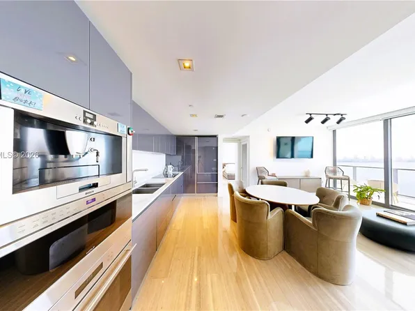 1451 Brickell Ave, Miami, FL