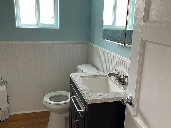 3rd image of 606 Marconi Pl #988