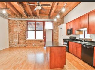 1061 W 16th St APT 107, Chicago, IL 60608