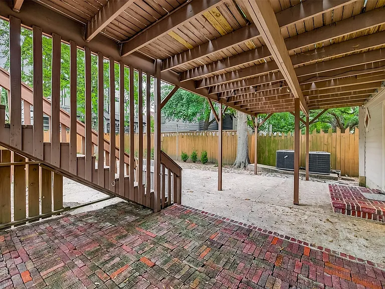 1807 Crocker St #A — Photo 30