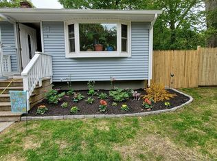 5 Meadow Point Rd, Westbrook, CT 06498