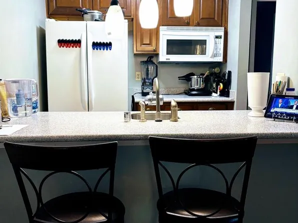 2404 Independence Lane #204, Madison, WI 53704