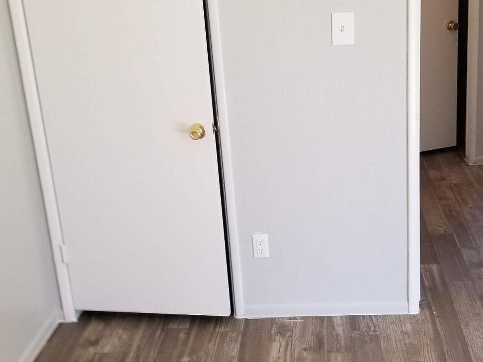 1st image of 2026 W Union Hills Dr #104