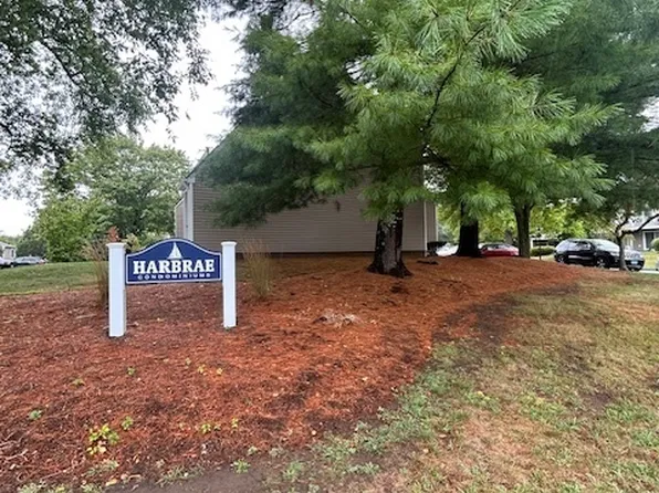 37 Hewitt Road #B6, Stonington, CT 06355